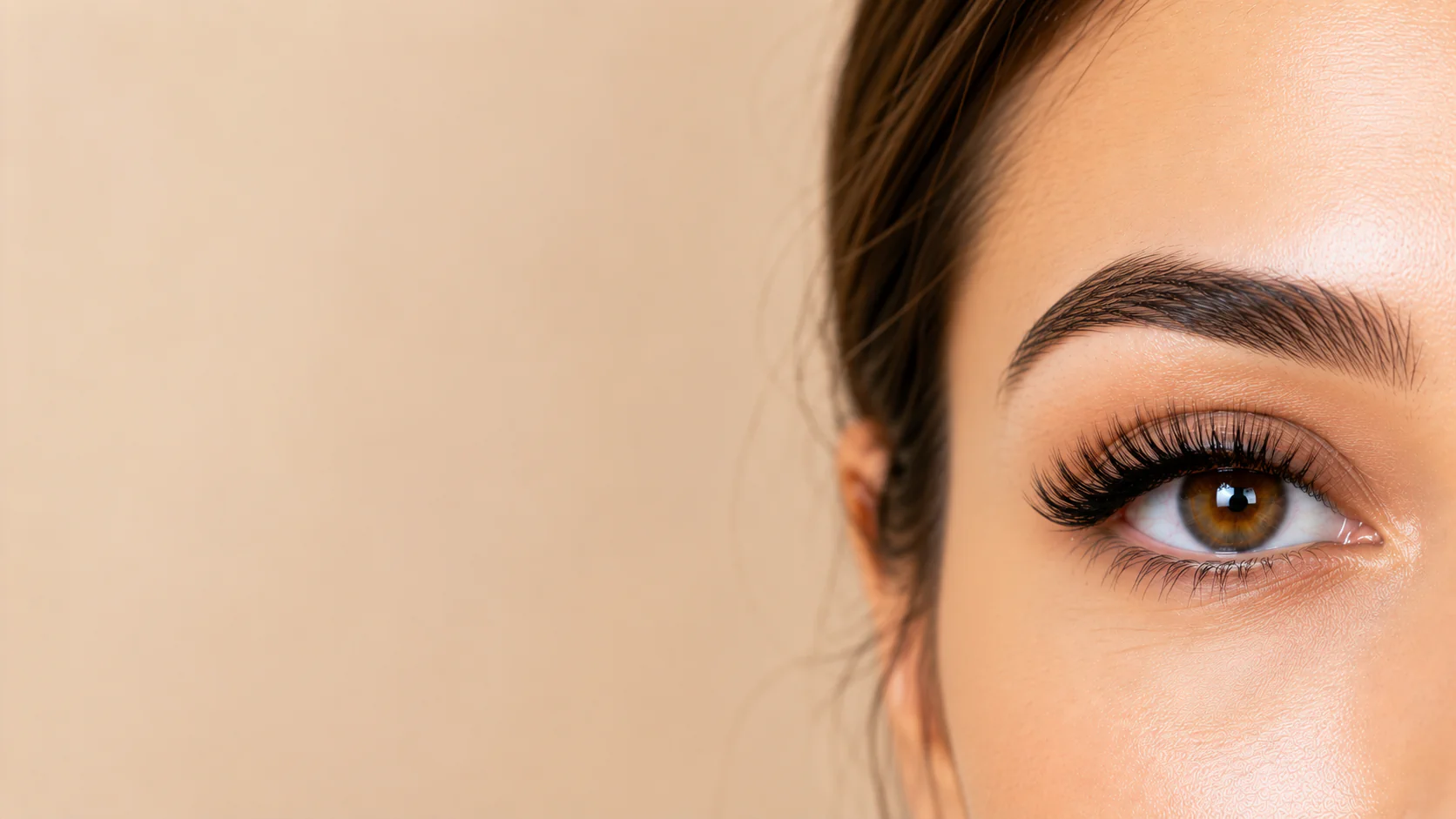 Volume Eyelash Extension in Montreal